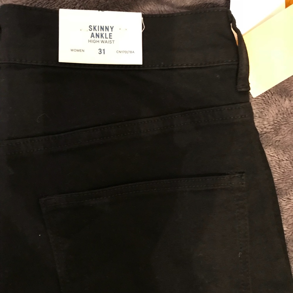 High waisted black skinny jeans